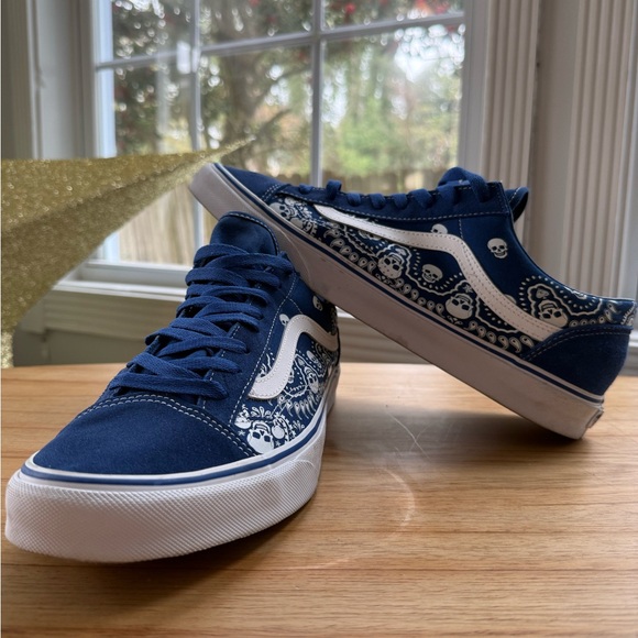 Vans Other - Vans Old Skool Navy Bandana Skull Print Sneakers | Men’s Size 13